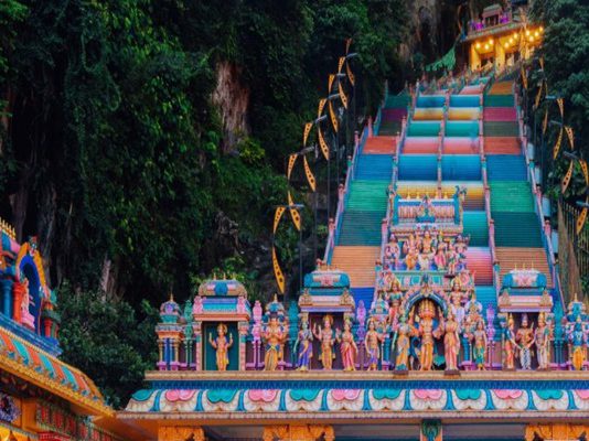 Tổng hợp những lý do khiến bạn nên đi du lịch Malaysia ngay và luôn